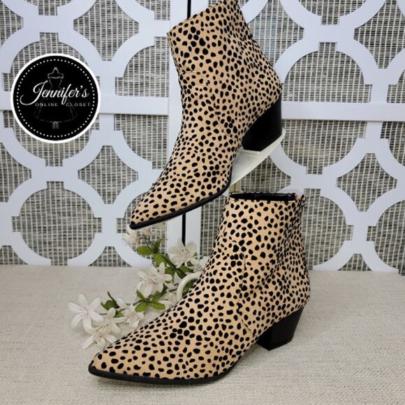 Qupid Women's Mystique Black and Tan Leopard Ankle Bootie Size 7 - Picture 2 of 12